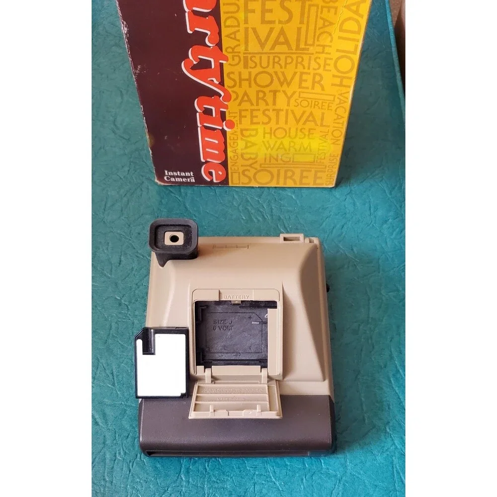 Vintage Kodak PartyTime Kodamatic Instant Film Camera